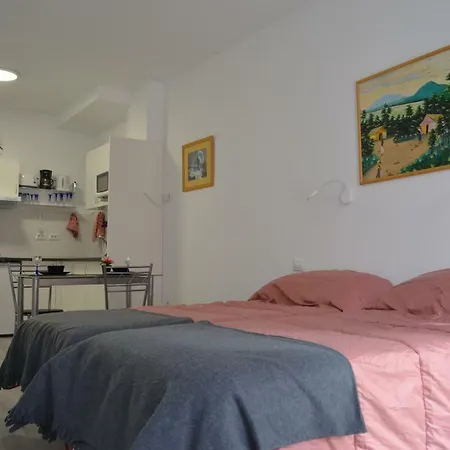 Mary Sanchez Loft Apartmán